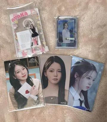 NiziU 온라인 복권 D상 아크릴 메지루시 참 E상 스티커 아야카