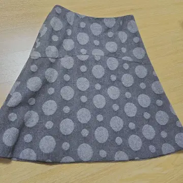 애니플러스 스커트 정가 25000엔 새상품