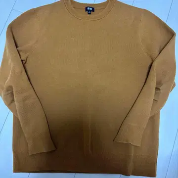 UNIQLO XL 브라운 계열 니트 스웨터
