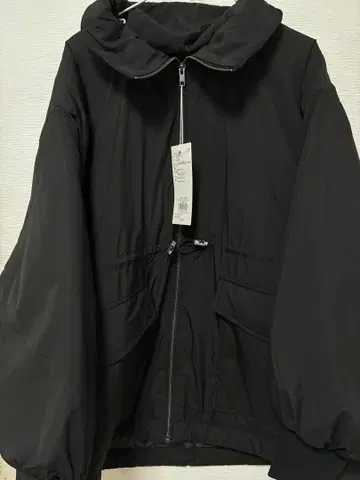 [새상품] AZUL 다운 블랙 S