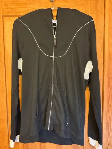 RESONATE 블랙 풀 집업 후드티