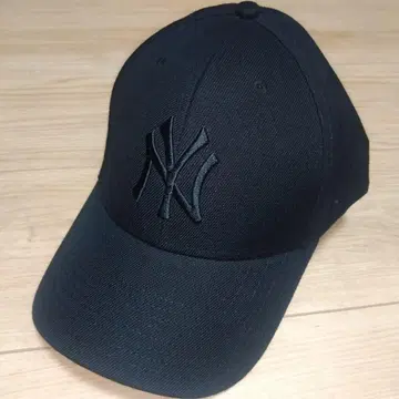 47 BRAND x MLB NY 자수 캡 블랙 뉴욕 양키스 캡