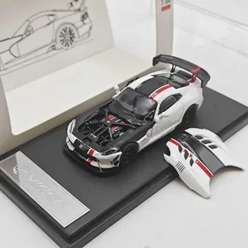 1:64 DODGE VIPER EXTREMESILVER METALLIC