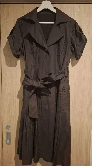 다크 브라운 반팔 셔츠 원피스 벨트 포함