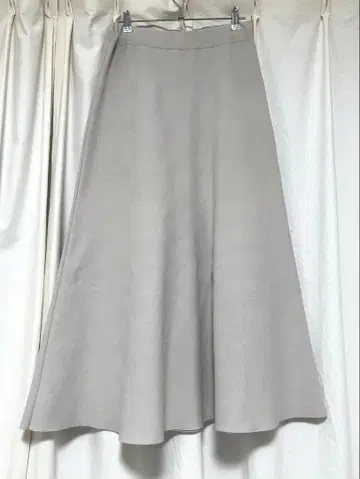 EMMACULATE 밀라노 리브 니트 머메이드 스커트