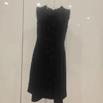 귀여운 &LOVE CLOSET 프릴 달린 슬리브리스 무릎 기장 원피스