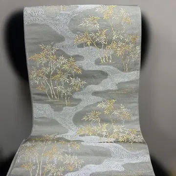 골드와 그레이의 대나무 무늬 자수 후쿠로 오비