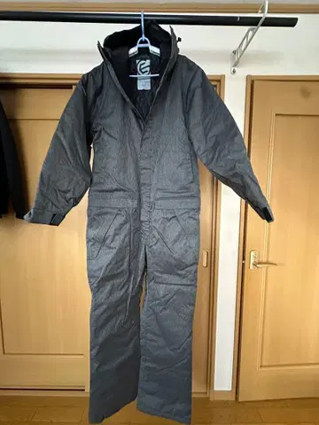 GRACE ENGINEERS 후드 부착 오버롤