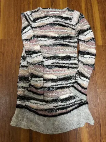 물결 스트라이프 라메 믹스 긴팔 스웨터