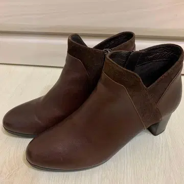 REGAL 브라운 가죽 부츠 23.5cm