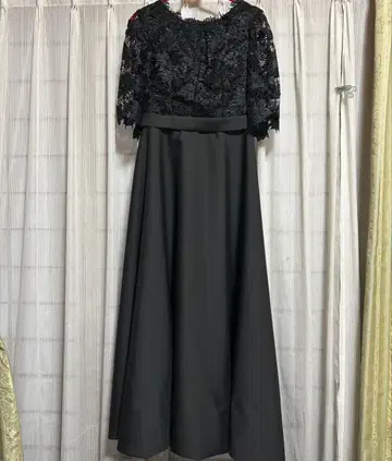 블랙 레이스 드레스