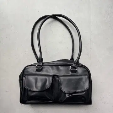 그런지 더블 포켓 숄더백 블랙