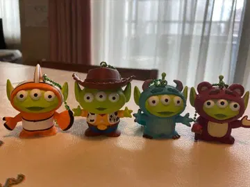 에이리언 키링 4체 세트