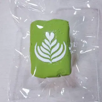 얼음 버터 말차 라떼 스퀴즈