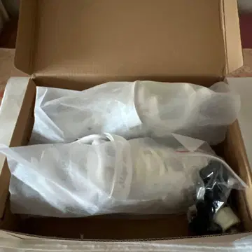 Miya miya 화이트 빛나는 롤러 신발 사이즈 35