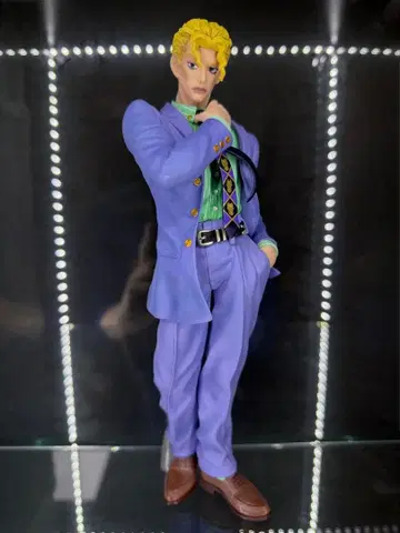 제일복권 죠죠의 기묘한 모험 D상 요시카게 키라 피규어