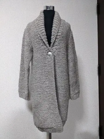 베이지 니트 롱 코트 페루제