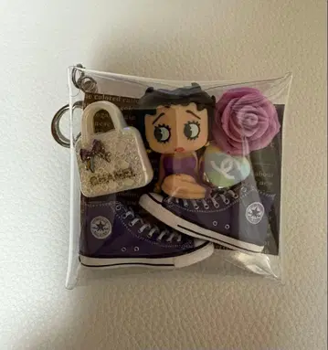 가챠 파우치. 베티짱 컨버스. 퍼플 계열