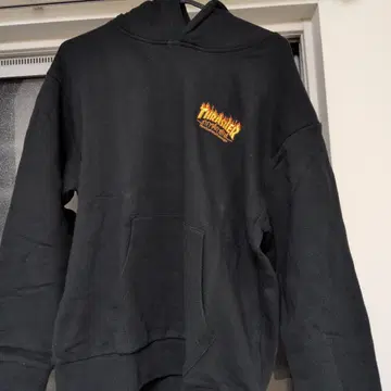 THRASHER 맨해튼 포티지 콜라보 후드티