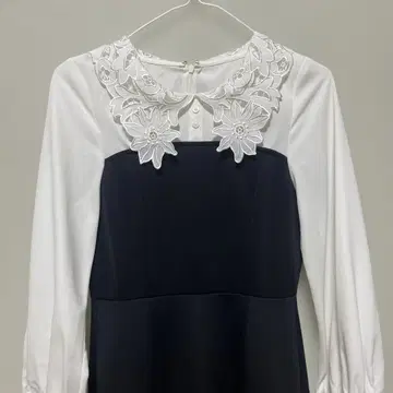 에밀리아 위즈 긴팔 레이스 옷깃 롱 원피스 emiriawiz S 사이즈