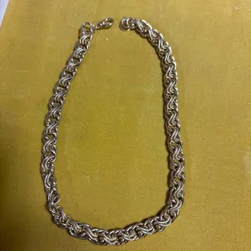 골드 트위스트 체인 목걸이