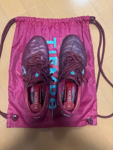 티엠포 스파이크 주머니 포함