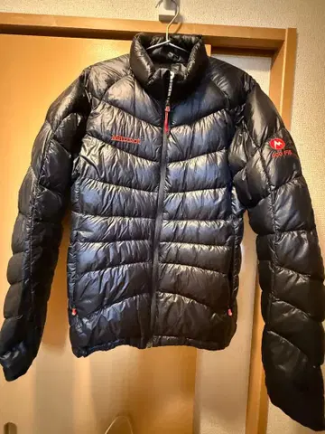 Marmot 900 Fill 블랙 다운 자켓