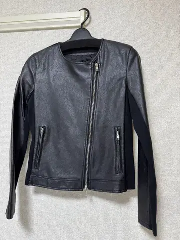 블랙 가죽 자켓 숏 기장