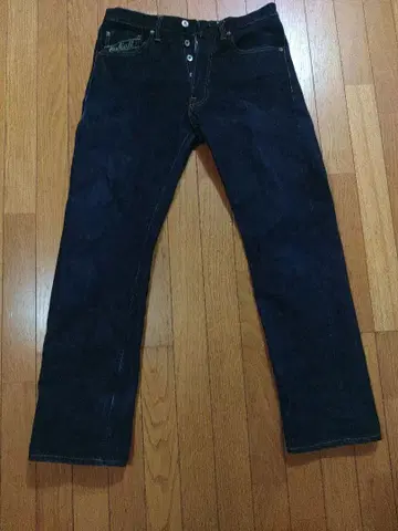 라디얼 빨간색 귀 청바지 32인치