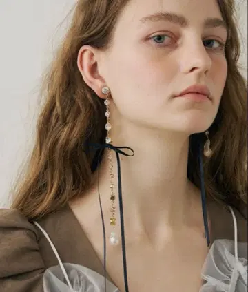 귀찌 비대칭 리본 x 다이아 레인 귀찌 여성용