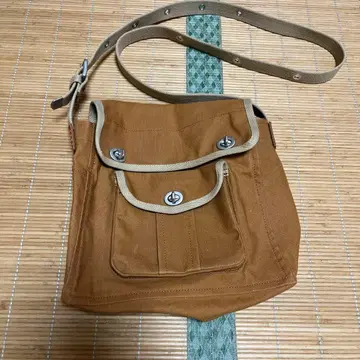 이치자와 신자부로 캔버스 숄더백 브라운