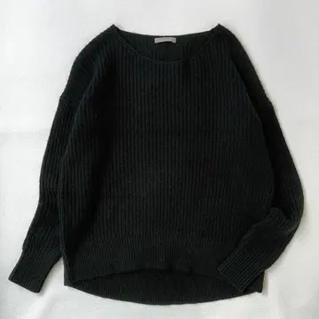 새상품급 [띠어리 럭스] 캐시미어 니트 크루넥 스웨터 블랙 깔끔한