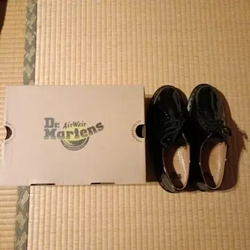 닥터 마틴 블랙 로퍼