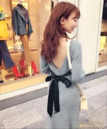 Michell Macaron 그레이 리본 포함 원피스