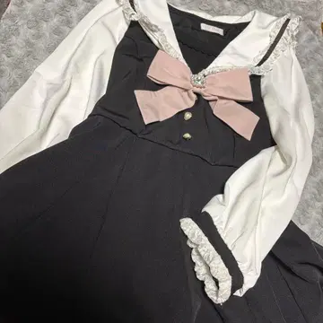 프릴 달린 세일러 카라 셋업