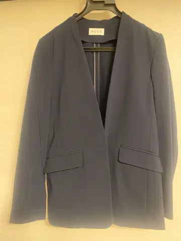 PLST 네이비 노카라 수트 셋업