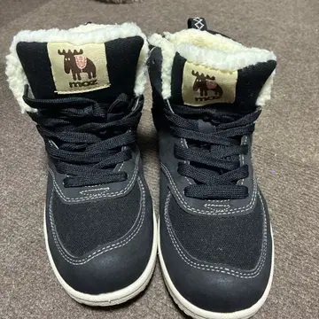 mozo 블랙 하이컷 스니커즈