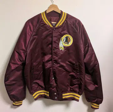 초크라인 레드 스킨스 새틴 자켓