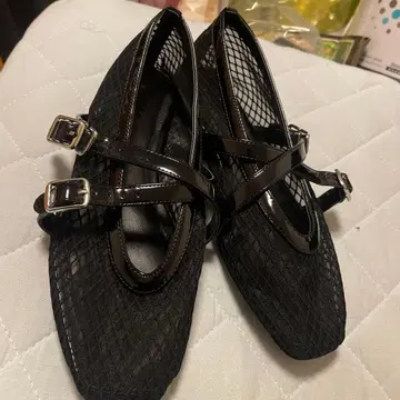 블랙 메쉬 플랫슈즈 S