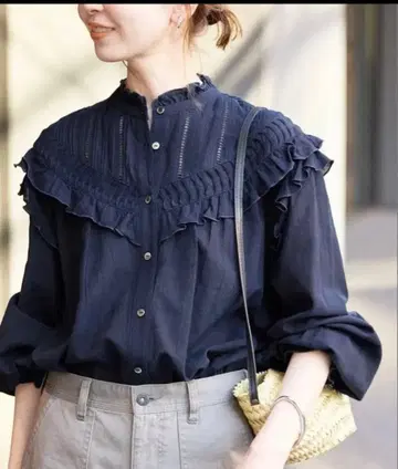 SLOBE IENA 핀턱 프릴 블라우스