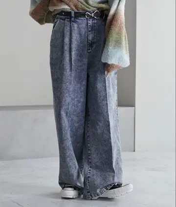 TR 스트레치 루즈 실루엣 센터 프레스 하이웨스트 슬랙스 팬츠