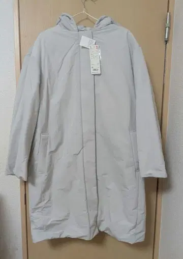 UNIQLO 유니클로 라이트 그레이 하이브리드 다운 코쿤 코트 XL