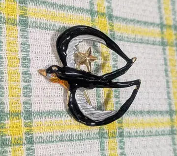 Palnart Poc 파르나토팍 제비 브로치