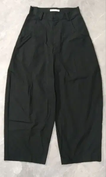 R'iam Plage 블랙 벌룬 팬츠 36