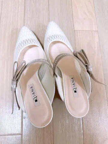 Diana 화이트 메쉬 뮬 24.5cm