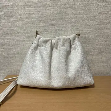 저널 스탠다드 말론 개더 숄더bag 화이트