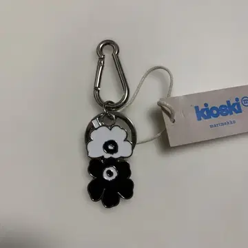 marimekko 꽃 모티브 키링