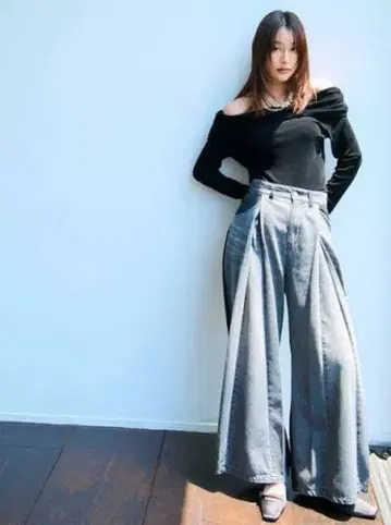 FRAY I.D 박스 턱 와이드 데님 팬츠