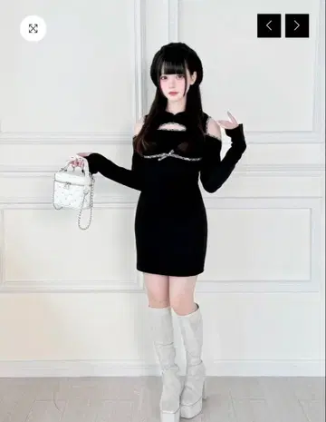 BunnyLis 후드 부착 블랙 미니 원피스