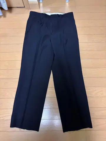 블랙 울 슬랙스